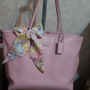 🛍Coach City Tote 🛍